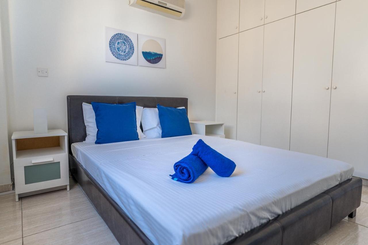 Ferienwohnung Makenzy Seaview Penthouse Larnaka Exterior foto